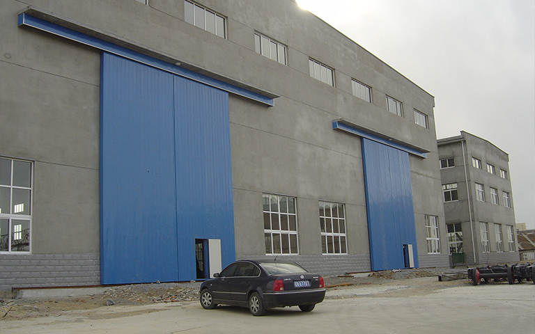 華能左權電廠工業(yè)門安裝完成