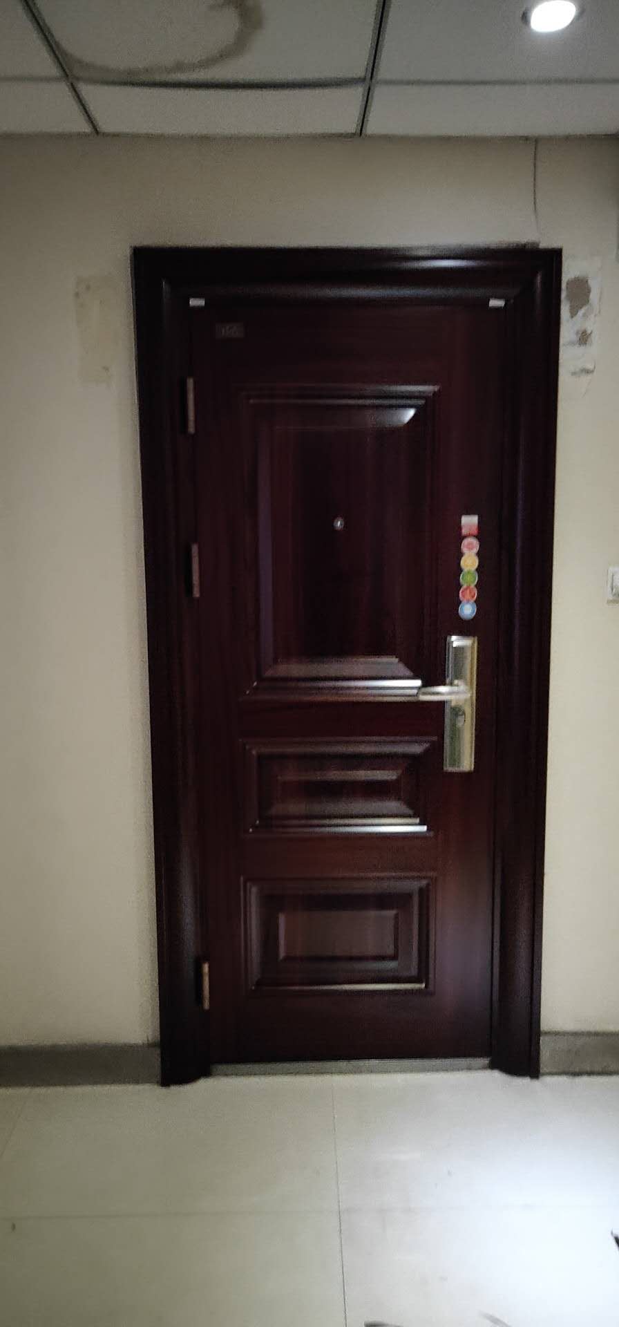 2019年5月22日平陽(yáng)景苑恒實(shí)集團(tuán)辦公室防盜門(mén)案例