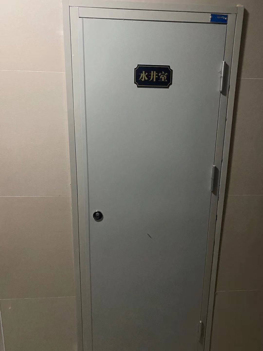 長風小區(qū)管井門